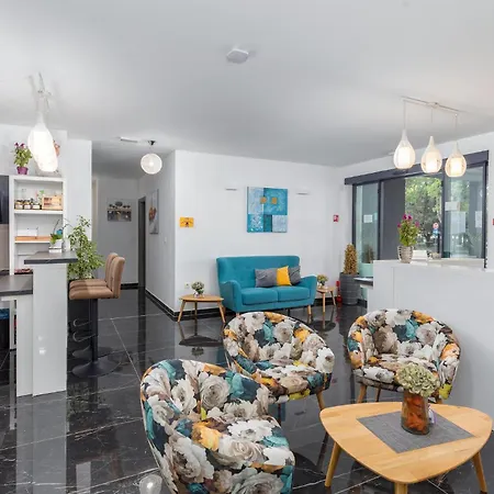 Apartament Beautiful In Pula