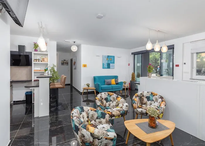 Apartment Awesome In With Wifi Pula